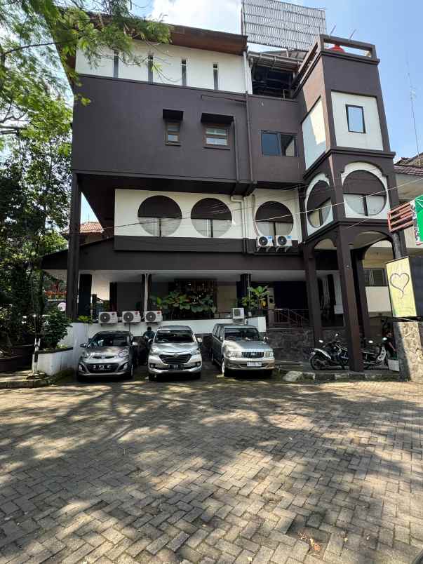 dijual murah ruko setrasari mall