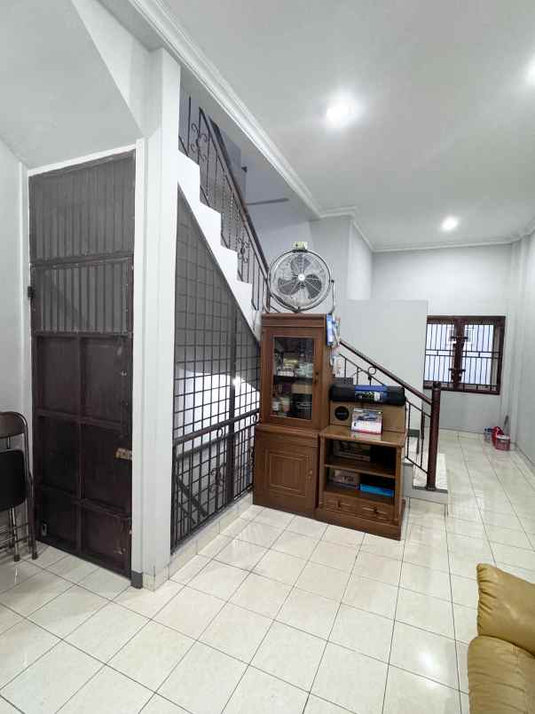 dijual ruko gudang kantor cendrawasih raya