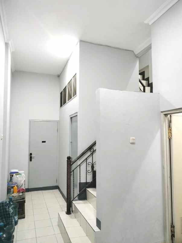 dijual ruko gudang kantor cendrawasih raya