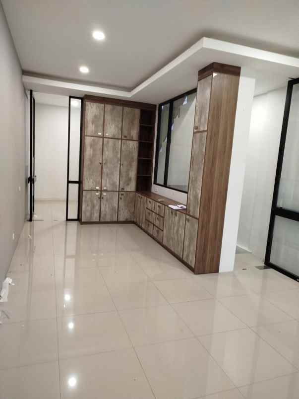 dijual ruko gudang kantor dharmahusada