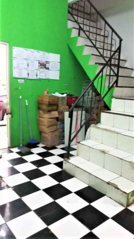 dijual ruko gudang kantor jalan raya hankam