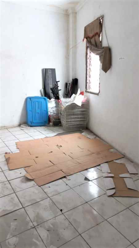 dijual ruko gudang kantor jalan raya hankam