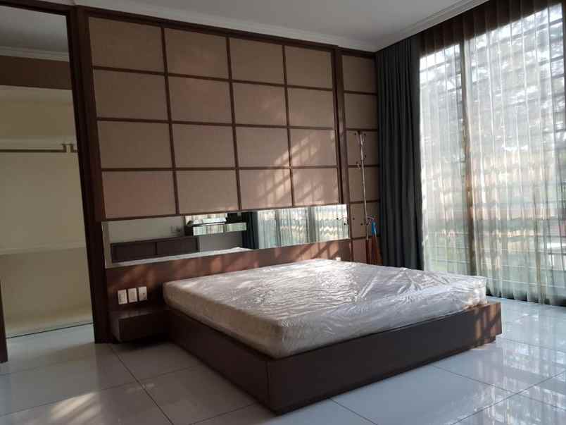 dijual ruko gudang kantor jl bouelavard famili utara