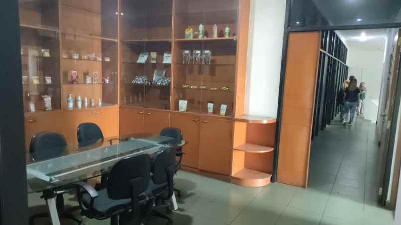 dijual ruko gudang kantor jl tole iskandar sukamaju