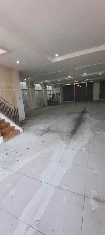 dijual ruko gudang kantor raya ngagel