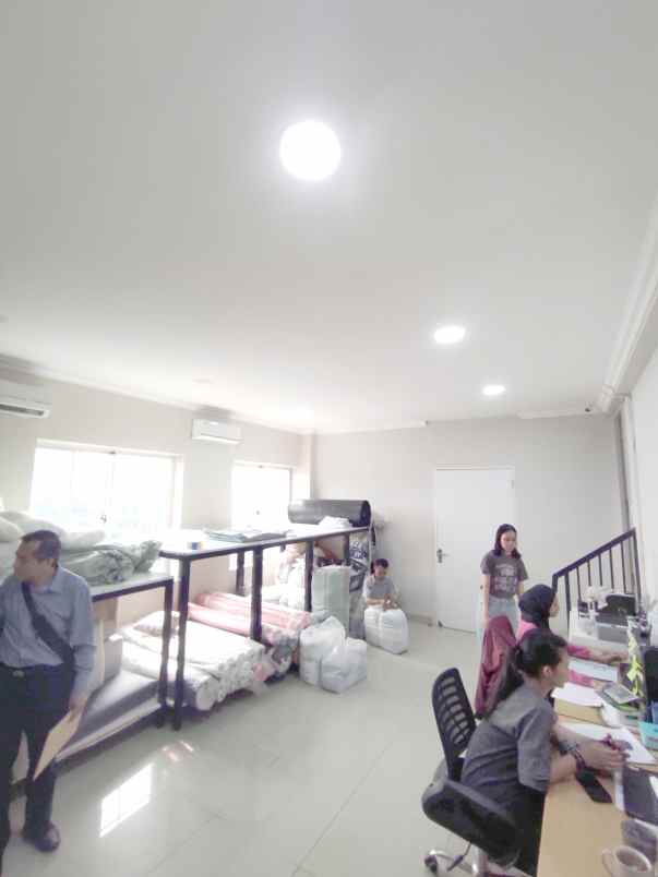 dijual ruko istimewa siap pakai di cbd green lake city