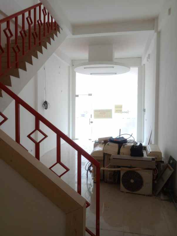 dijual ruko siap usaha di depok lt 80m lb 180m