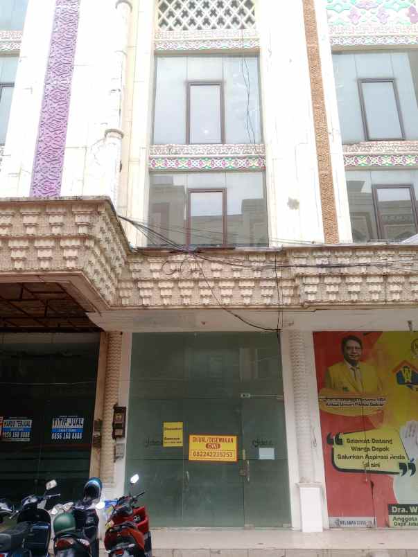 dijual ruko siap usaha di depok lt 80m lb 180m
