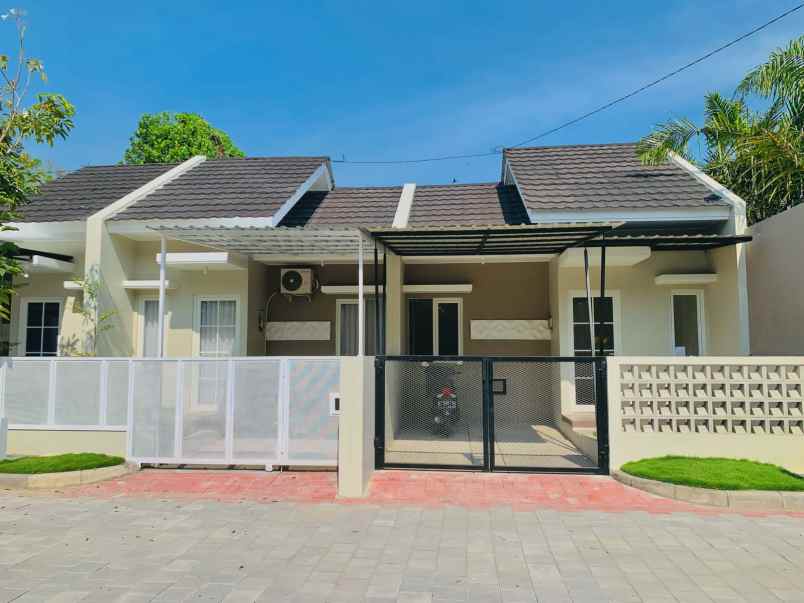 dijual rumah 1 km ke jl jogja solo dan tol