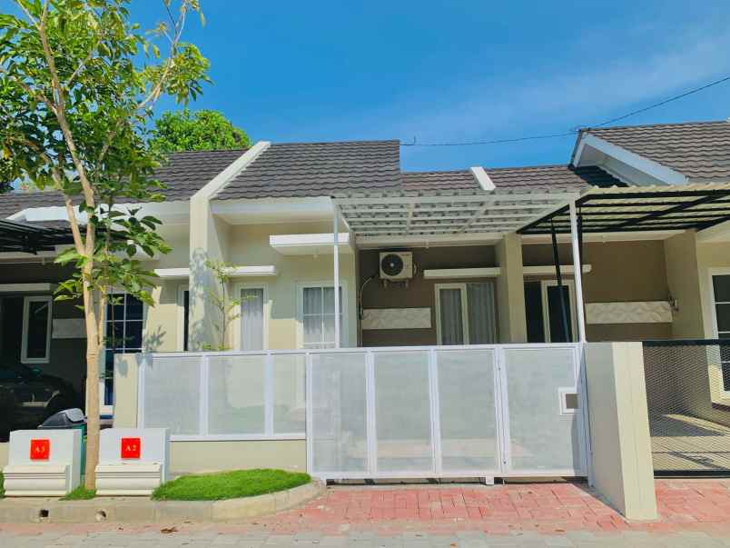 dijual rumah 1 km ke jl jogja solo dan tol