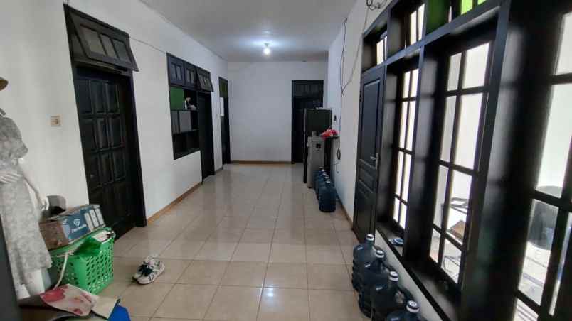 dijual rumah 2 lantai di perumahan mangliawan malang