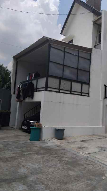 dijual rumah 2 lantai termurah dekat ke kota bandung