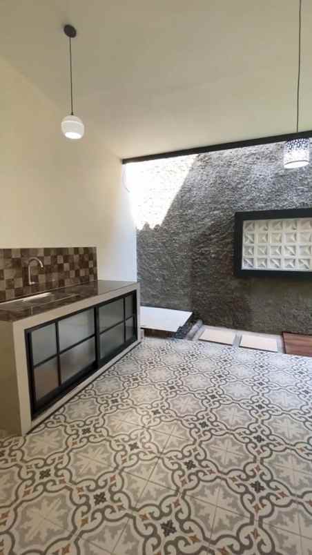 dijual rumah a yani