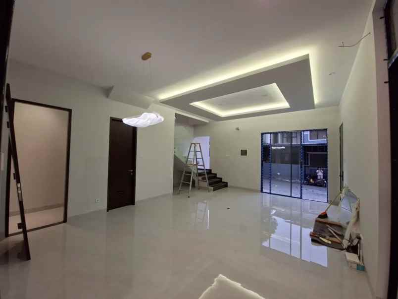 dijual rumah alam hijau citraland