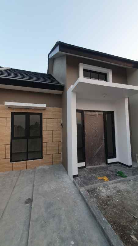 dijual rumah alana gunungsari