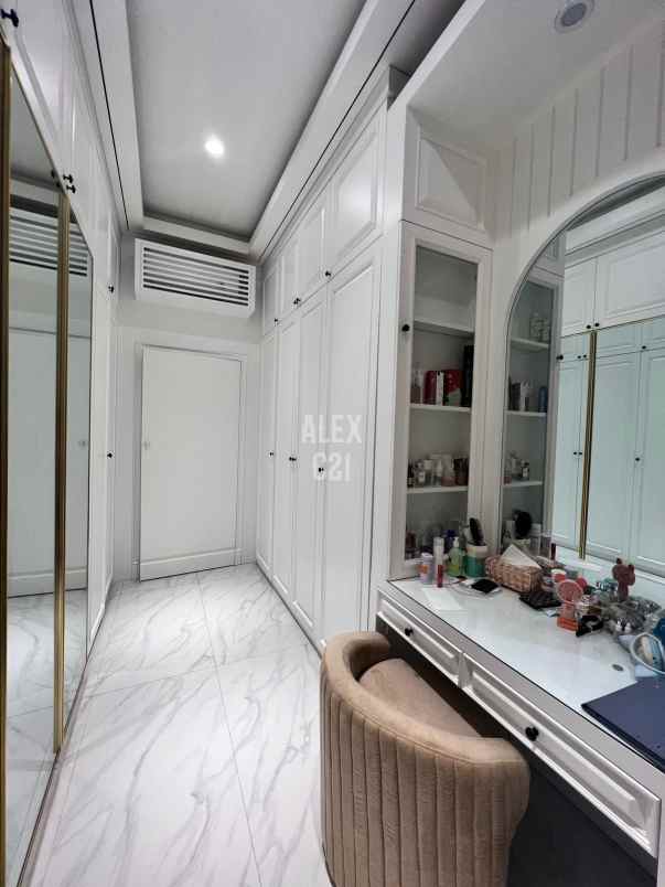 dijual rumah angke jaya