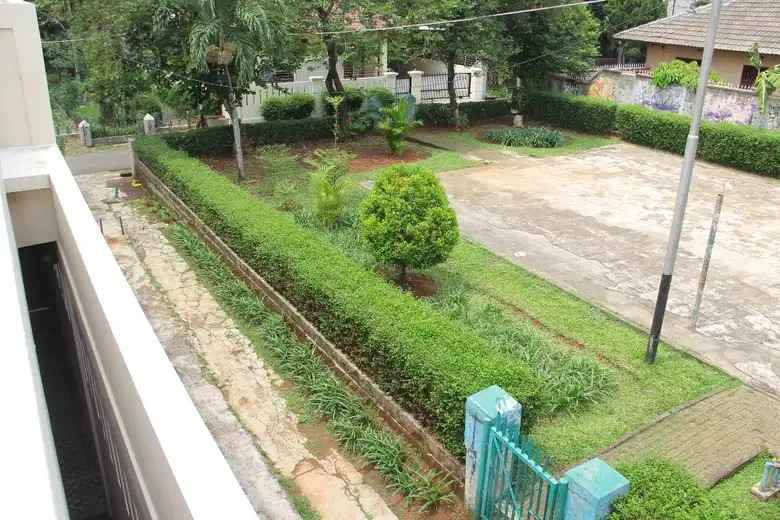 dijual rumah asri bangunan baru di tanah kusir