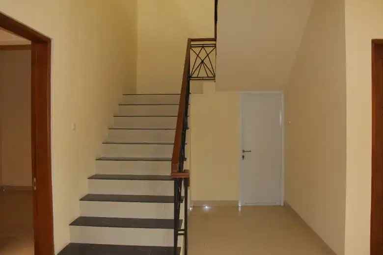 dijual rumah asri bangunan baru di tanah kusir