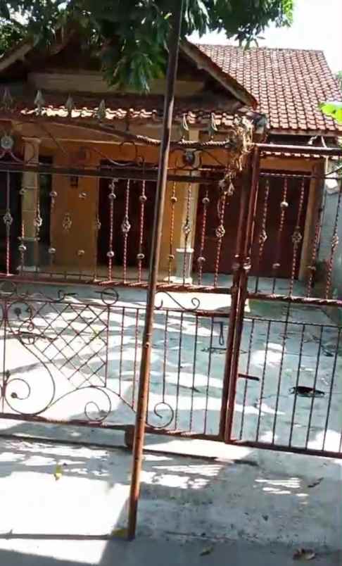 dijual rumah bagus lokasi pedan klaten 200meter