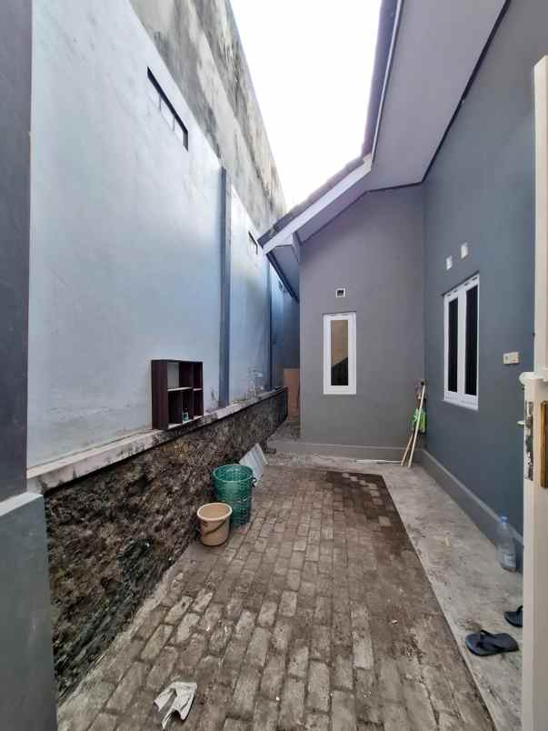 dijual rumah bakungan