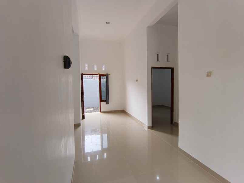 dijual rumah balecatur