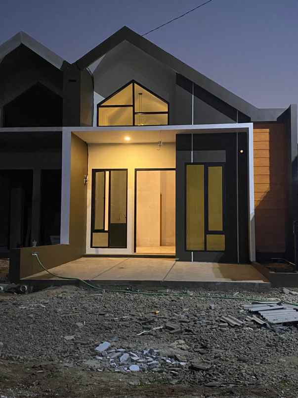 dijual rumah bedahan sawangan depok