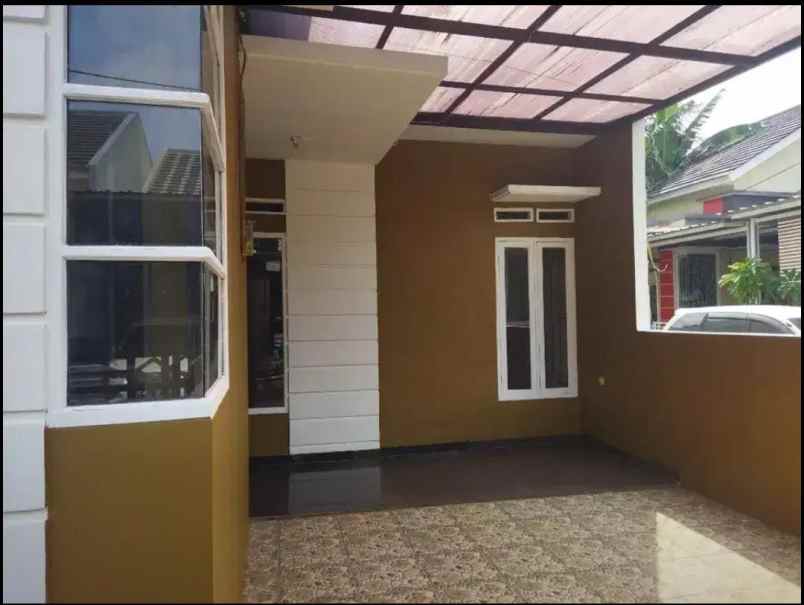 dijual rumah belakang graya raya bintaro