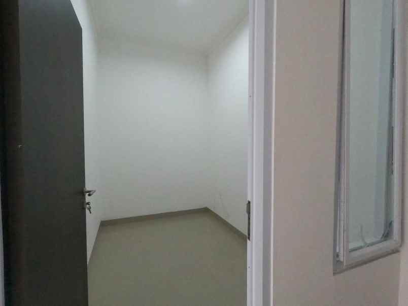 dijual rumah bintaro sektor 9