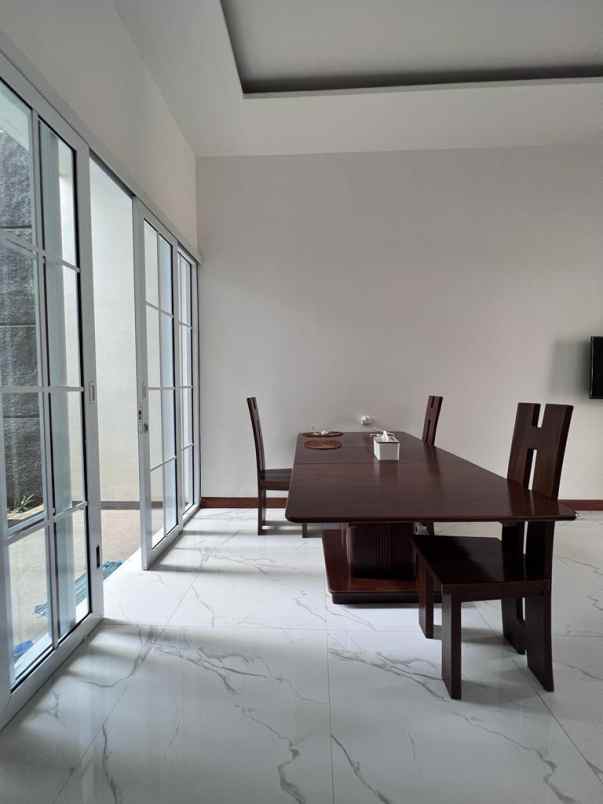 dijual rumah bukit cinere indah cinere