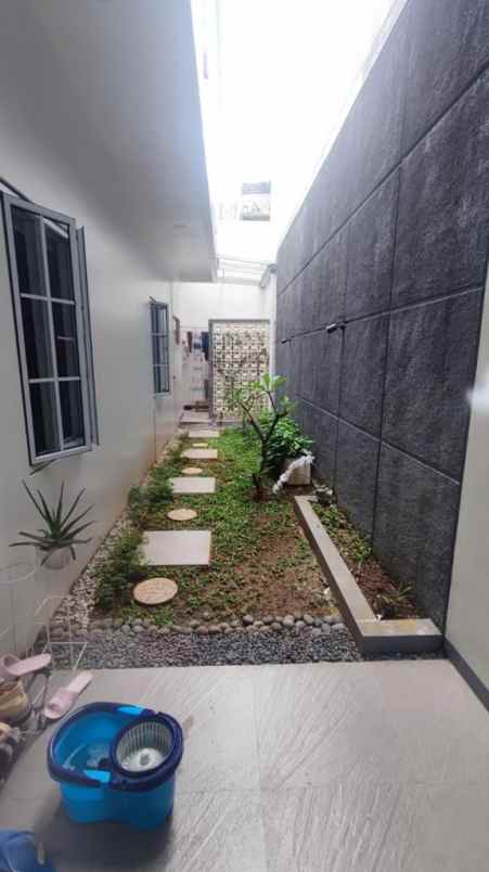 dijual rumah bukit cinere indah cinere
