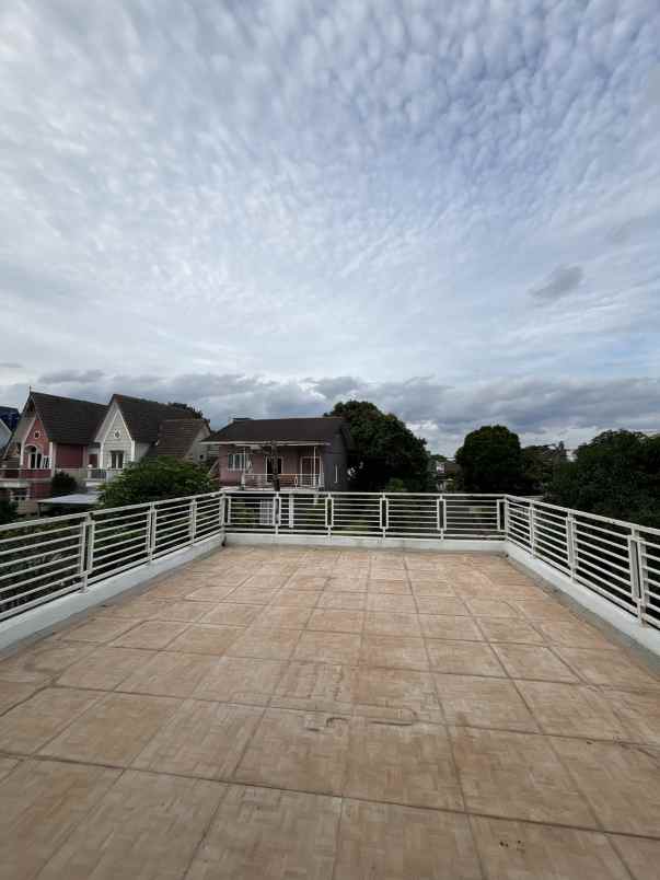 dijual rumah bukit golf riverside cibubur