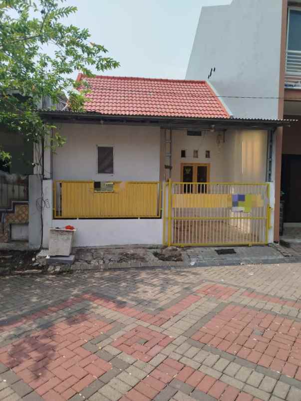 dijual rumah bukit palma