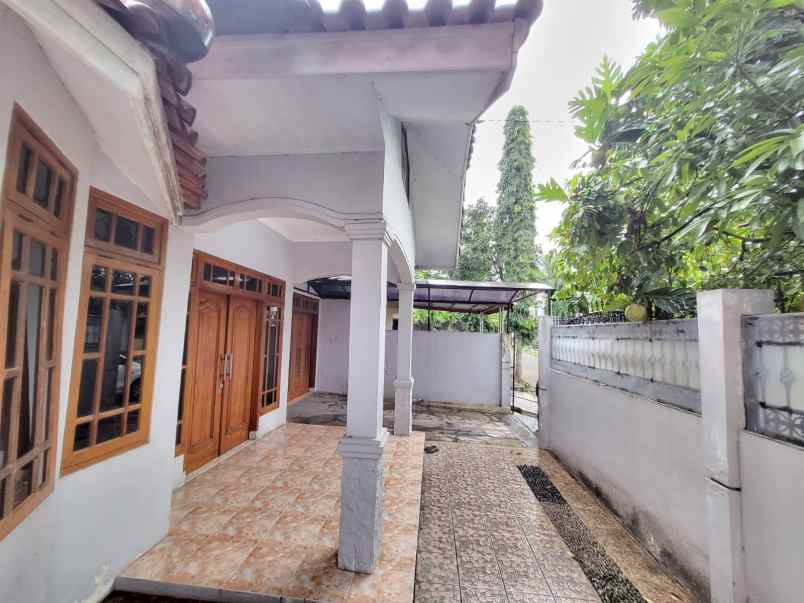 dijual rumah bumi panyawangan