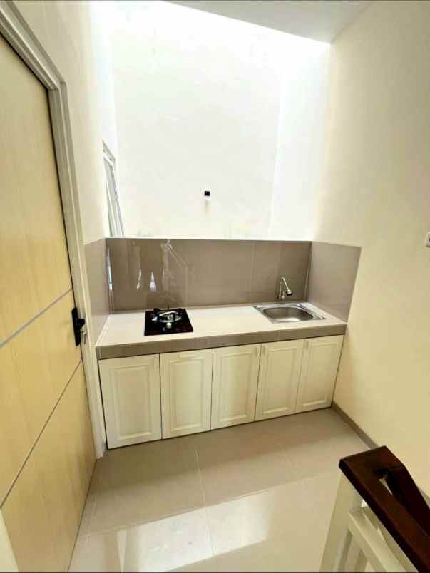 dijual rumah candi mendut suhat kota