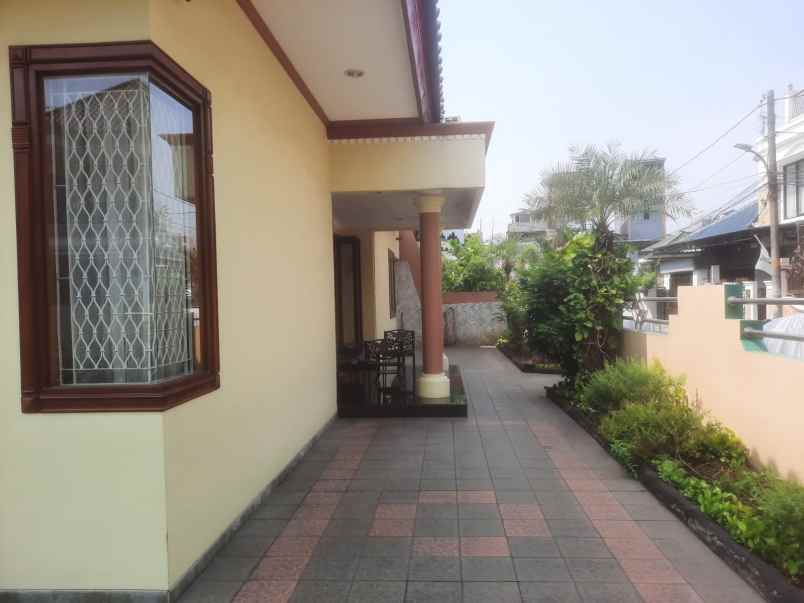 dijual rumah cempaka putih tengah