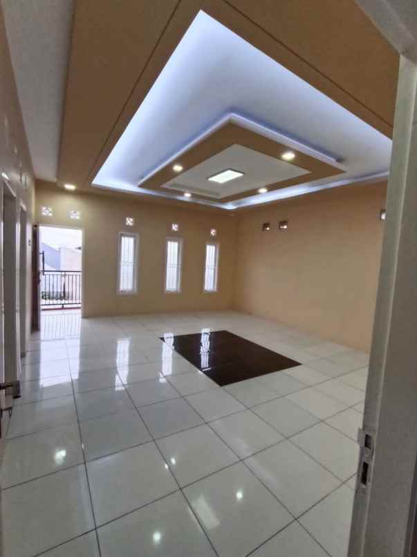 dijual rumah cibaligo cihanjuang