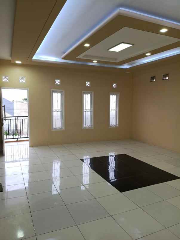 dijual rumah cibaligo cihanjuang