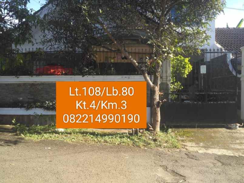 dijual rumah cipageran asri