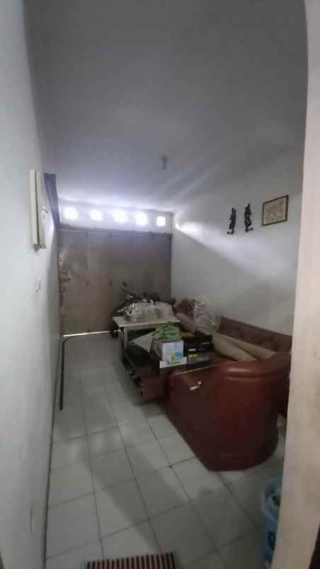 dijual rumah cipaku