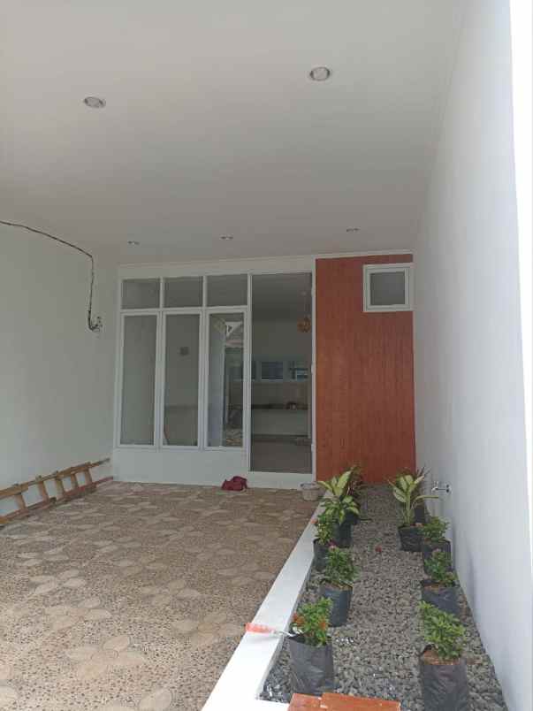 dijual rumah ciracas jakarta timur