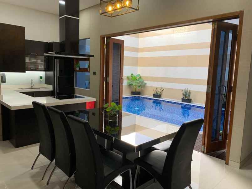 dijual rumah citragran cibubur