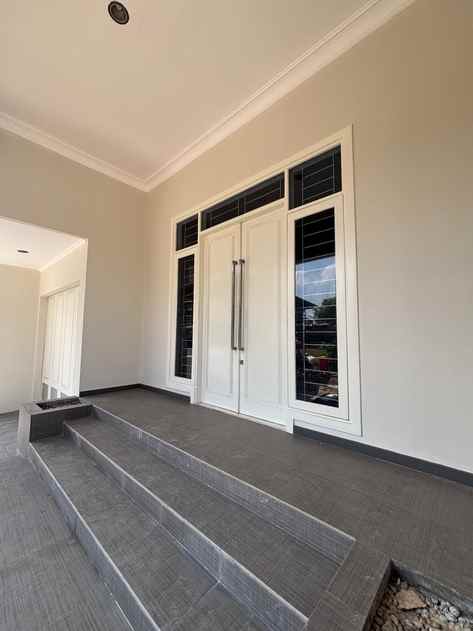 dijual rumah citraland raffles garden