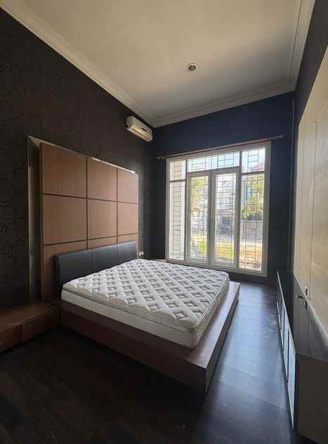 dijual rumah citraland raffles garden