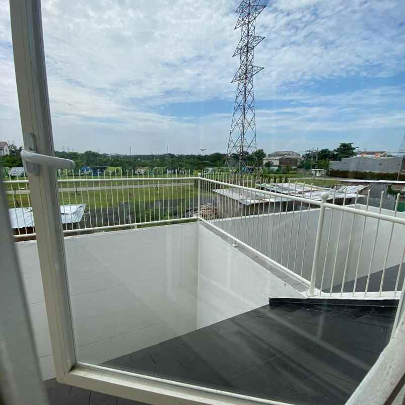 dijual rumah citraland the greenlake