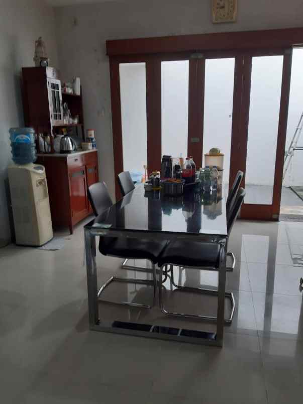 dijual rumah ciwaruga