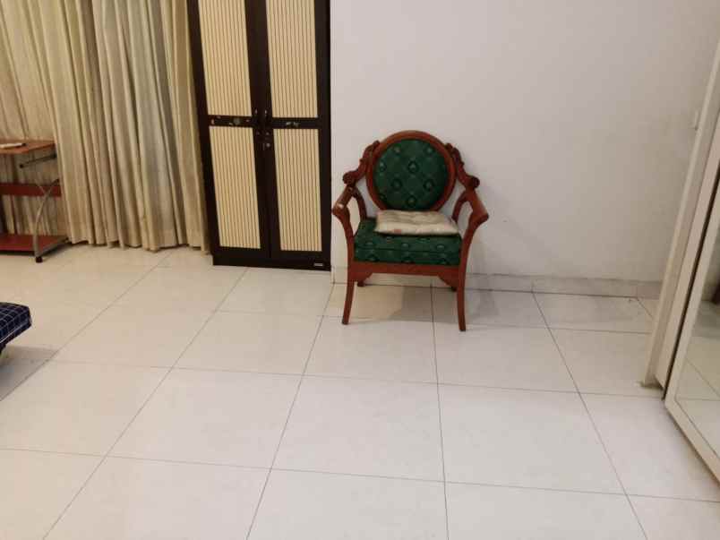 dijual rumah cluster alamanda jakarta