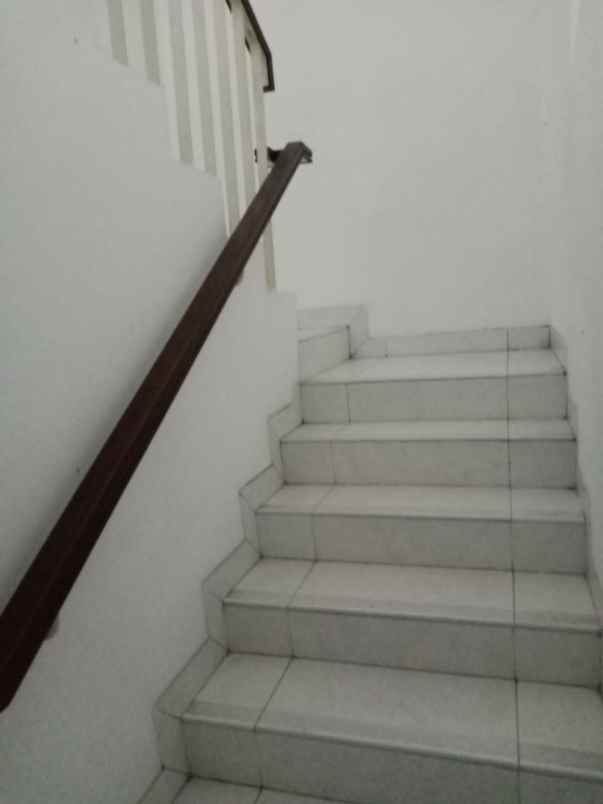 dijual rumah cluster alamanda jakarta