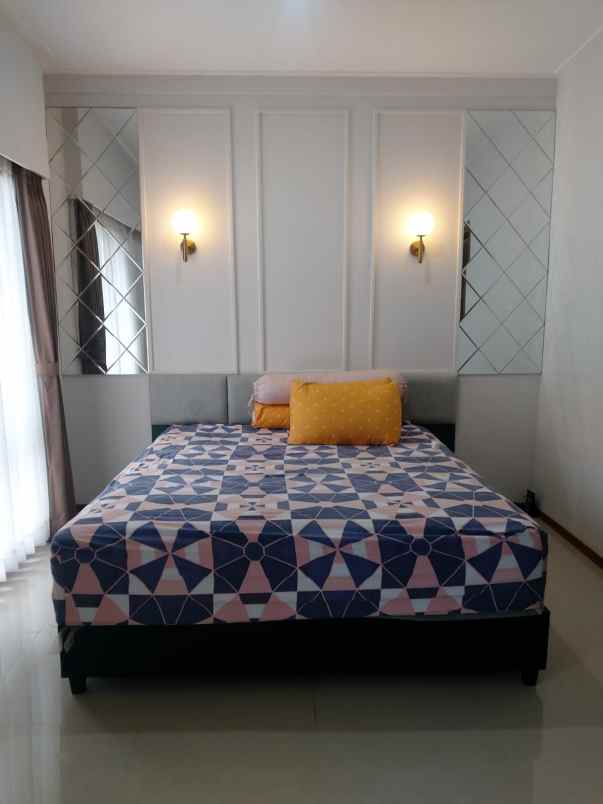 dijual rumah cluster bali garden city