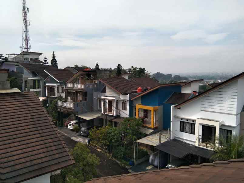 dijual rumah cluster bandung city view