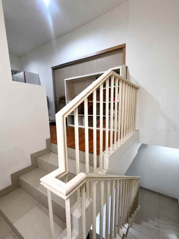 dijual rumah cluster cassia jgc jakarta